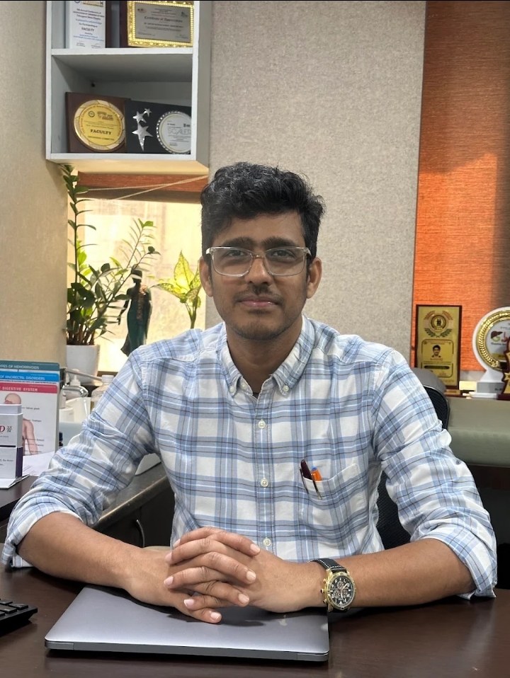 Dr. Suresh Sepuri, Surgical Gastroenterologist and Advanced Laparoscopic Surgeon